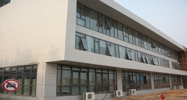 清水混凝土表面透明保护喷涂工艺